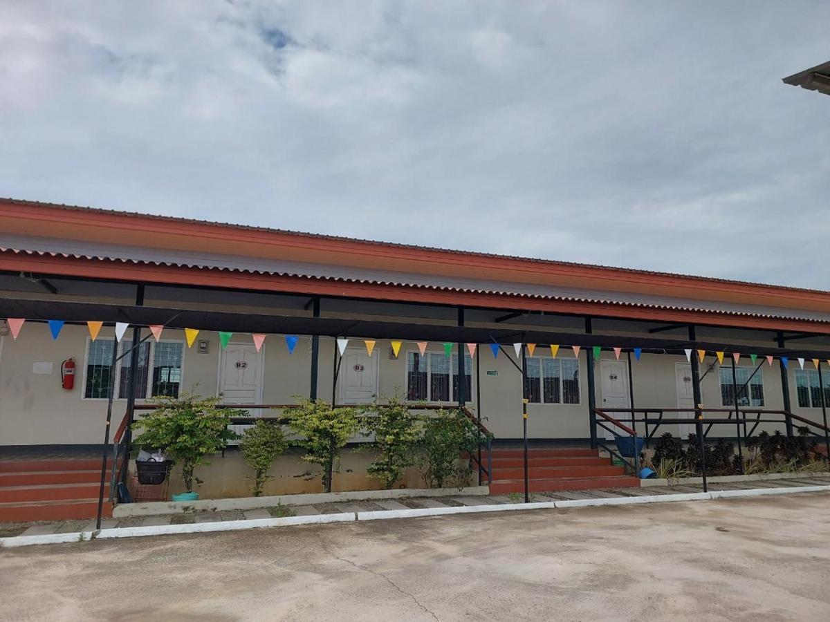 Sailom Resort​ Chom Thong Exterior photo