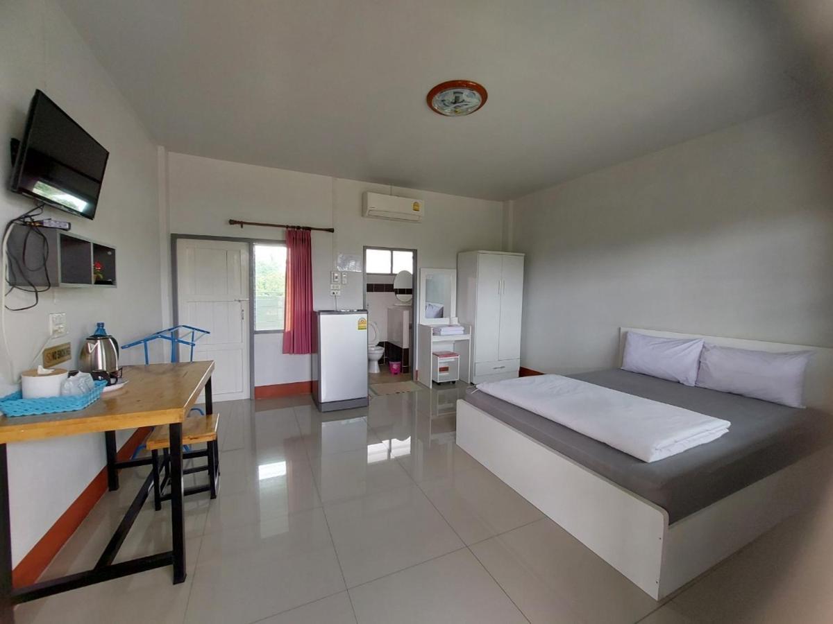 Sailom Resort​ Chom Thong Exterior photo